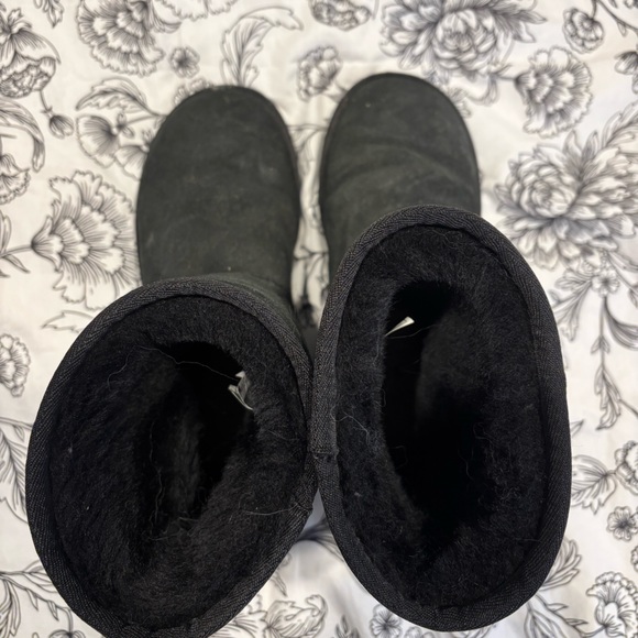 UGG Black Boots - Picture 4 of 5